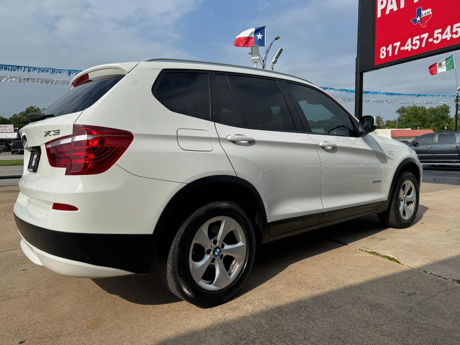 2011 WHITE BMW X3 (5UXWX5C59BL) , located at 5900 E. Lancaster Ave., Fort Worth, TX, 76112, (817) 457-5456, 0.000000, 0.000000 - This is a 2011 BMW X3 XDRIVE 28I LUXURY 4 DR WAGON that is in excellent condition. The interior is clean with no rips or tears or stains. All power windows, door locks and seats. Ice cold AC for those hot Texas summer days. It is equipped with a CD player, AM/FM radio. It runs and drives like new. T - Photo #3